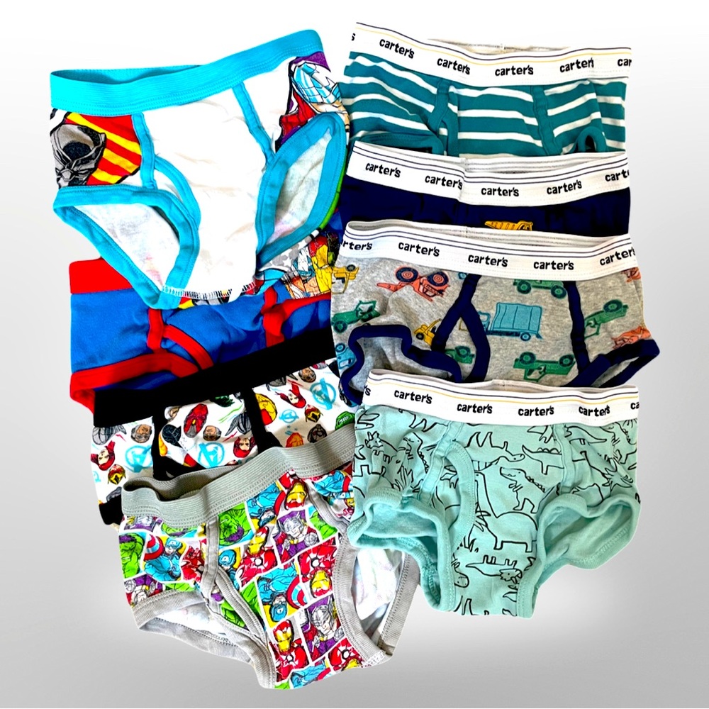 Boys size 6/7 underwear bundle, 8 pairs! Carters and Marvel